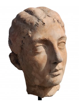 donna romana con acconciatura a cordoni