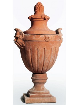 Ancient boat vase, typical Florentine shape