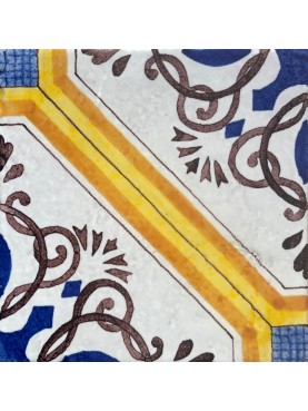 Majolica tile - Treble clef